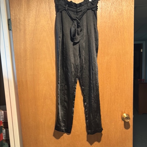 Black High-Waisted Trousers with Tie Detail - Picture 1 of 3